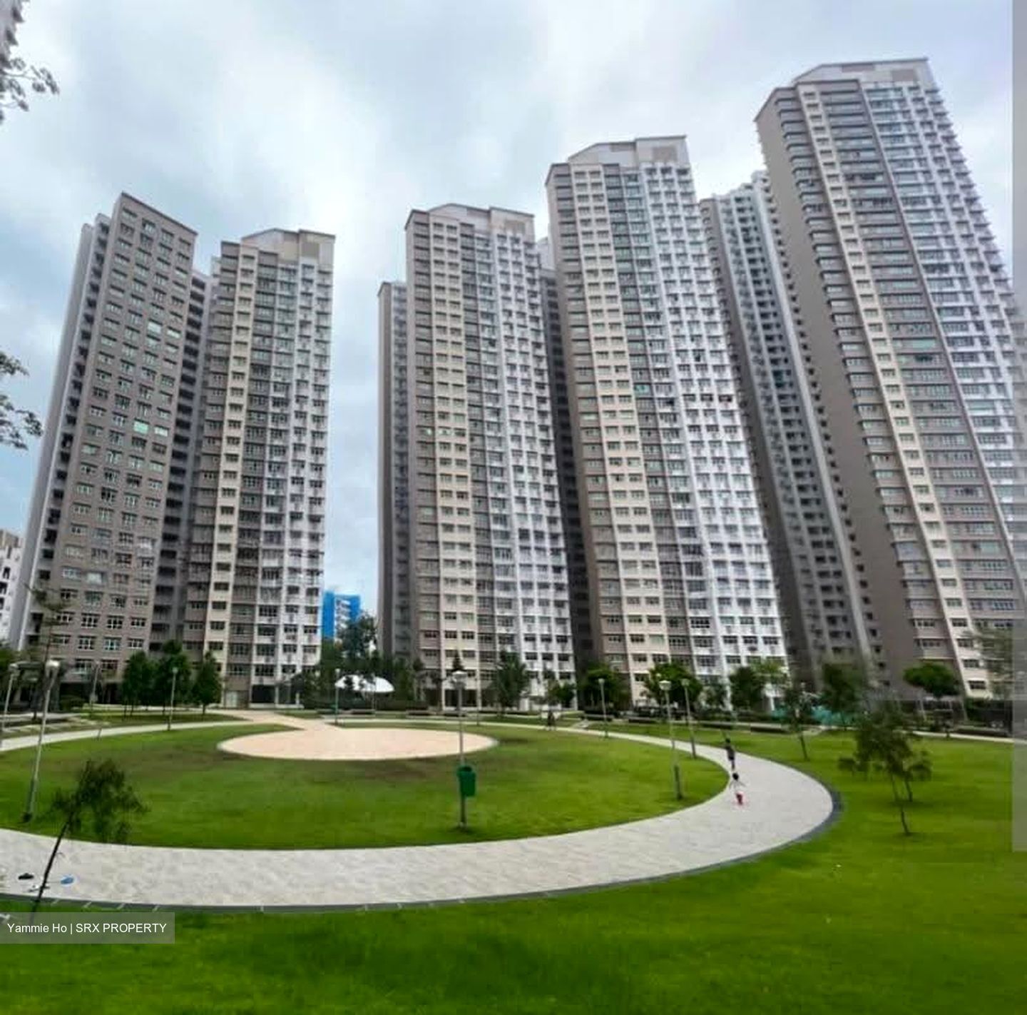 Blk 292B Skypeak @ Bukit Batok (Bukit Batok), HDB 4 Rooms #608151051